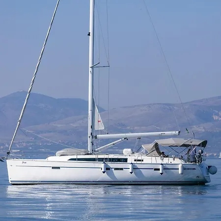 船上ホテル Bavaria Cruiser 46- Josip スプリト