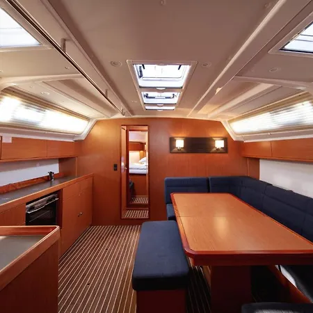 Bavaria Cruiser 46- Josip 船上ホテル *